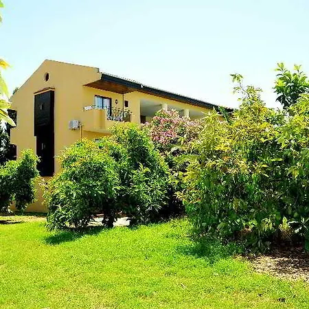 Apart-hotel Lemas 3*