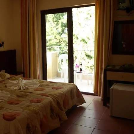 Apart-hotel Lemas 3*