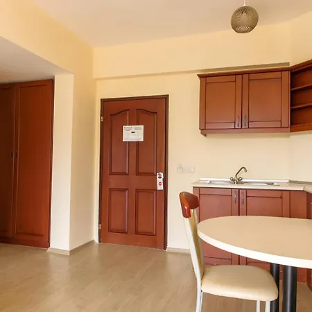 Apart-hotel Lemas Side