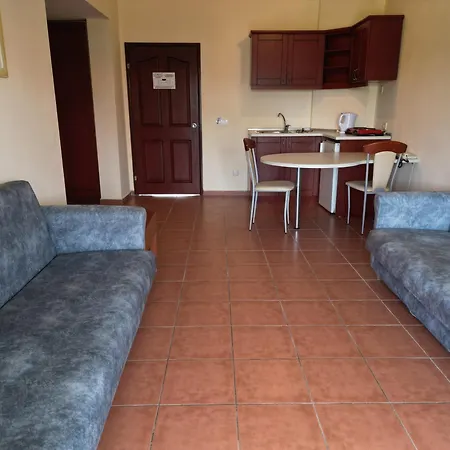 Apart-hotel Lemas