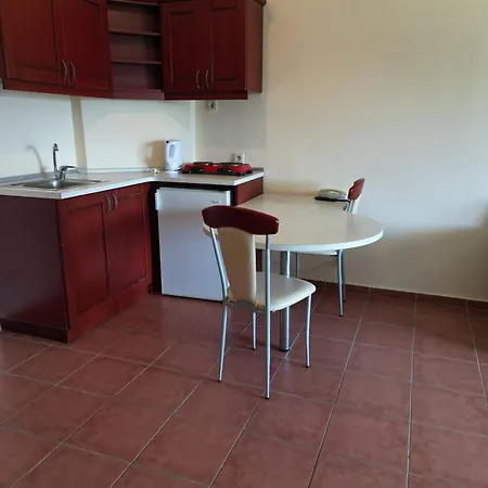 Lemas Apart-hotel Side