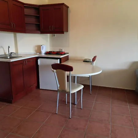 Apart-hotel Lemas Side