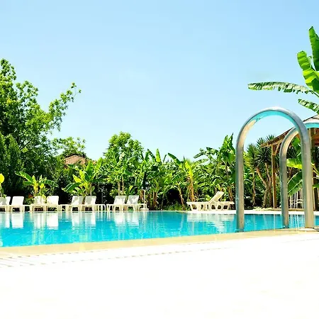 Lemas Apart-hotel Side